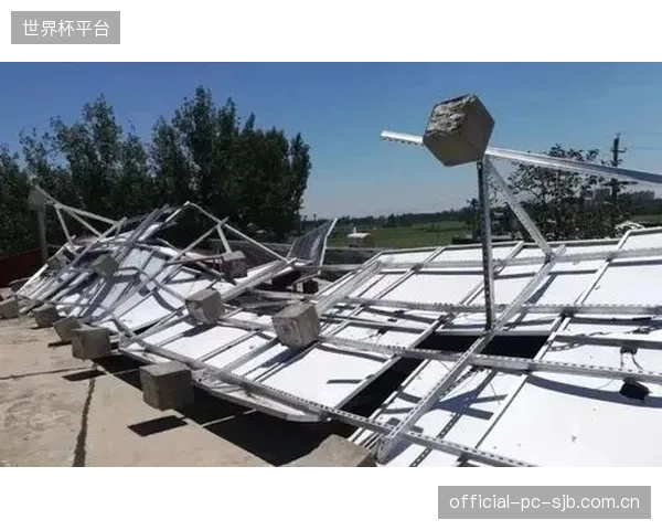 珠海横琴网球中心验证了其混合照明桅杆的配重地基,在2026年初的台风中安然无恙 珠海横琴网球中心验证了其混合照明桅杆的配重地基,在2026年初的台风中安然无恙